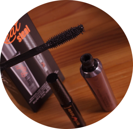 Benefit-Cosmetics-They're-Real!-Mascara